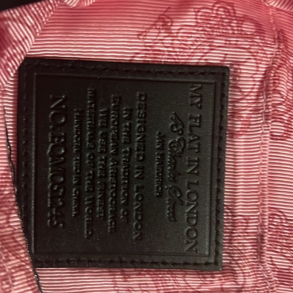 MY FLAT IN LONDON Hobo Bag. - Picture 8 of 8